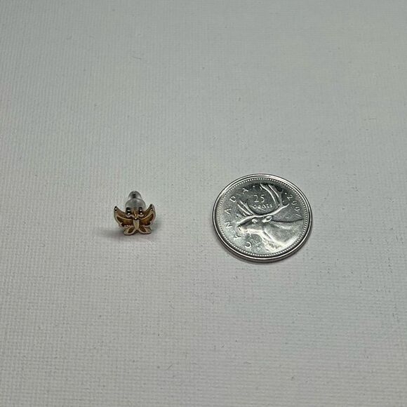 VINTAGE Gold Tone Butterfly Stud Earrings - Picture 5 of 5